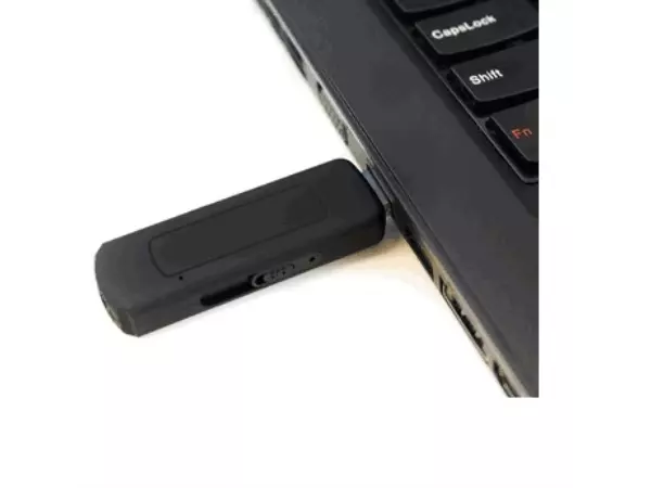 ضبط کننده دیجیتالی صدا توشیبا مدل Toshiba - حافظه 8 گیگ - شنود صدا