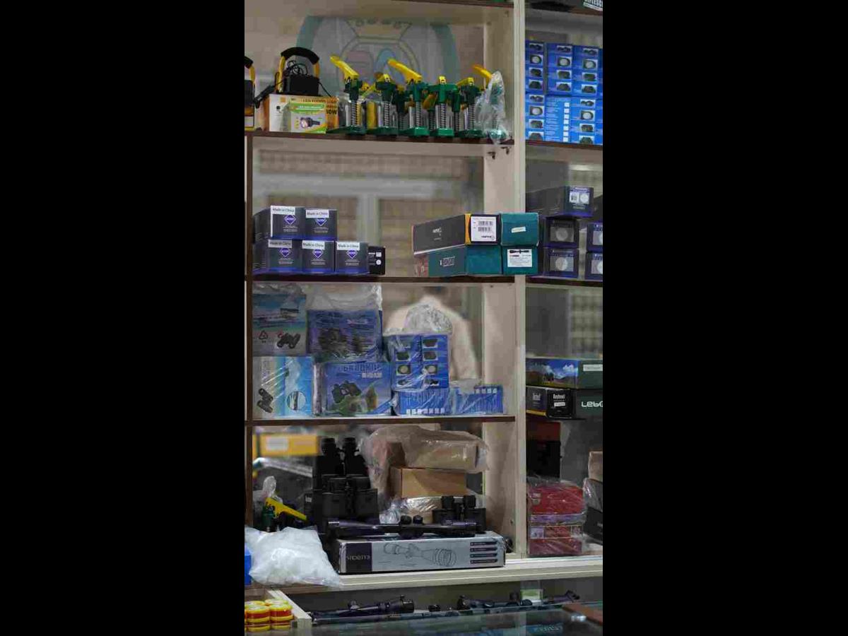  فروشگاه AS - لوازم شکار - ماهیگیری - میدان امام خمینی