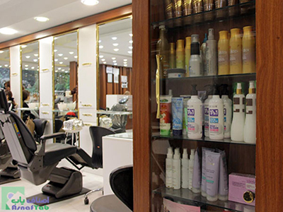 بهترین آرایشگاه زنانه خدمات تخصصی ناخن رنگ لایت تهرانپارس خیابان فرجام